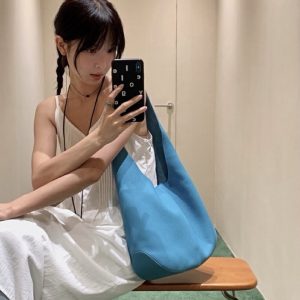 MBH Korean Minimalist Full Grain Leather Bucket Shoulder Bag Large Capacity Commuter Litchi Texture Casual Versatile with Storage Pouch