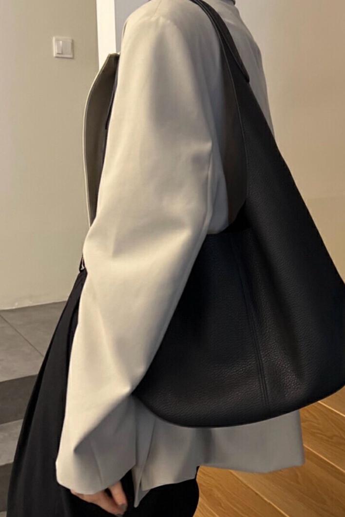 MBH Korean Minimalist Full Grain Leather Bucket Shoulder Bag Large Capacity Commuter Litchi Texture Casual Versatile with Storage Pouch - Image 5