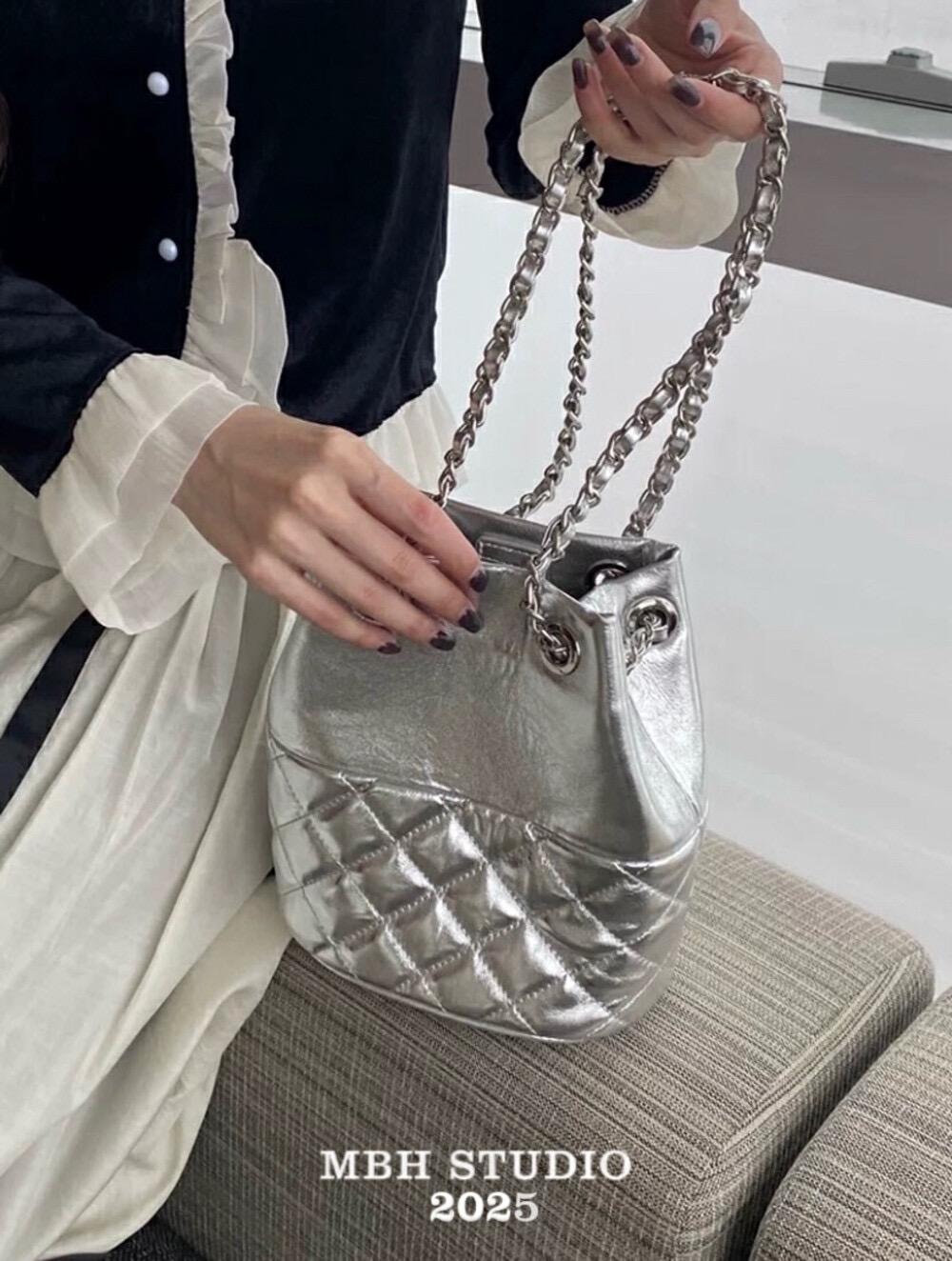 MBH Quilted Bucket Bag with Chain Strap in Top Grain Leather - Image 4