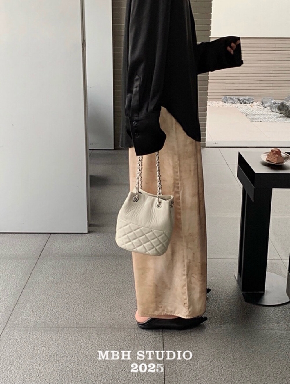 MBH Quilted Bucket Bag with Chain Strap in Top Grain Leather - Image 3