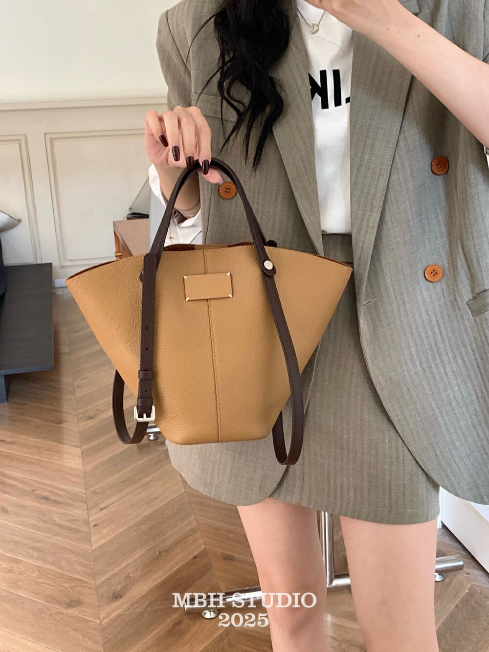 MBH Top Grain Litchi Pattern Leather Bucket Bag Tote Handbag Shoulder Bag with Storage Pouch - Image 2