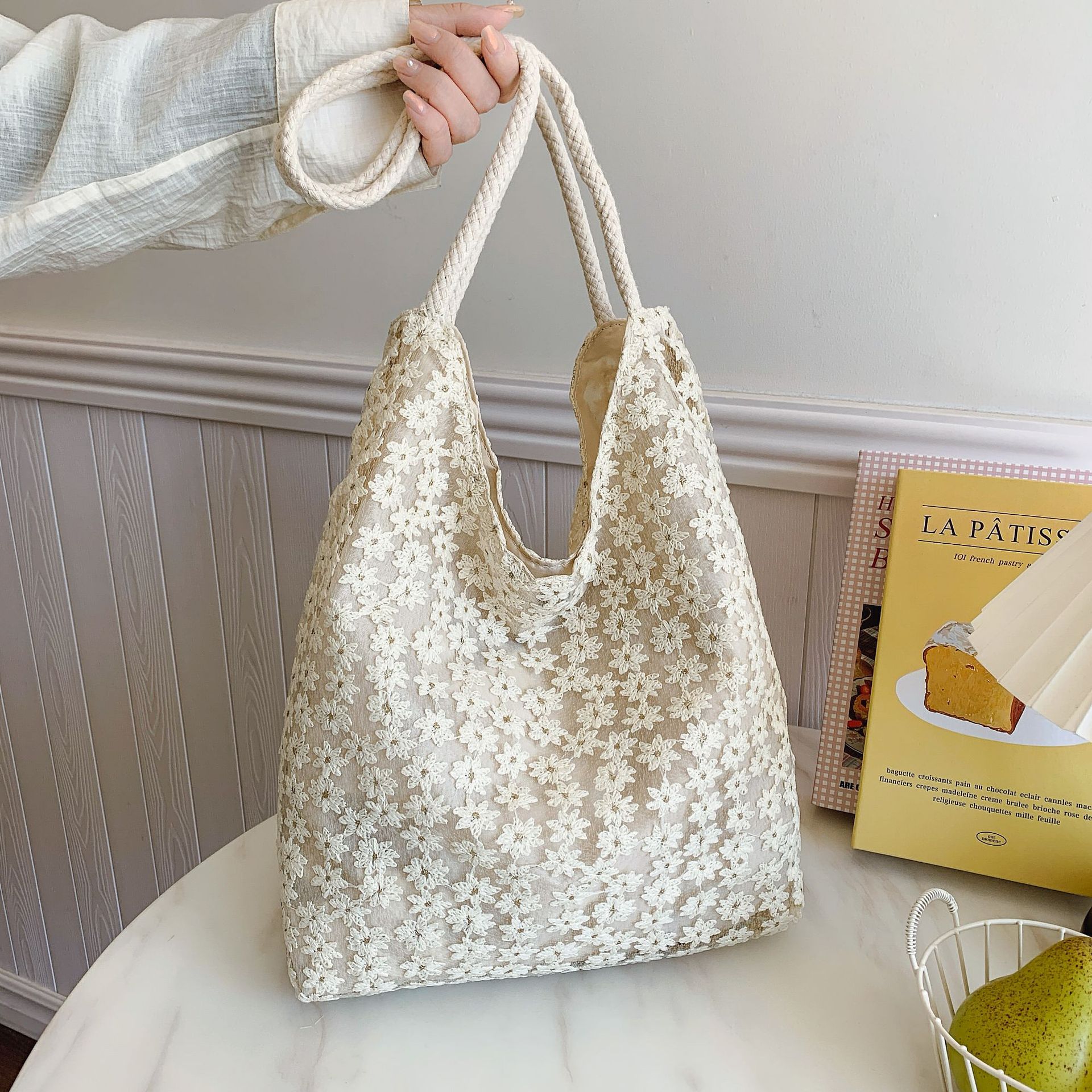 Women's Casual Large Capacity Commuter Tote Bag 2025 Fresh Mesh Flower Lace One Shoulder Underarm Bag