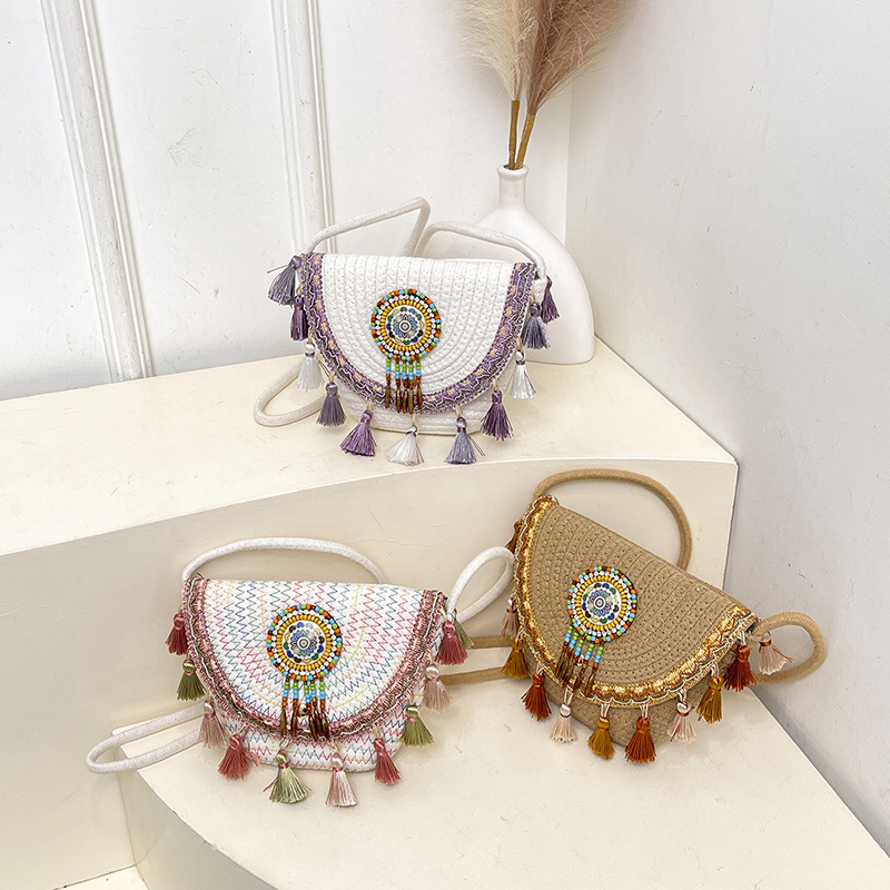 2025 Handwoven Straw Woven Shoulder Crossbody Bag Ethnic Style Women's Beach Casual Bag