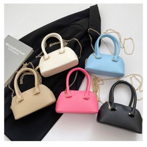 Minimalist Shell Shoulder Crossbody Handbag with Chain 2025