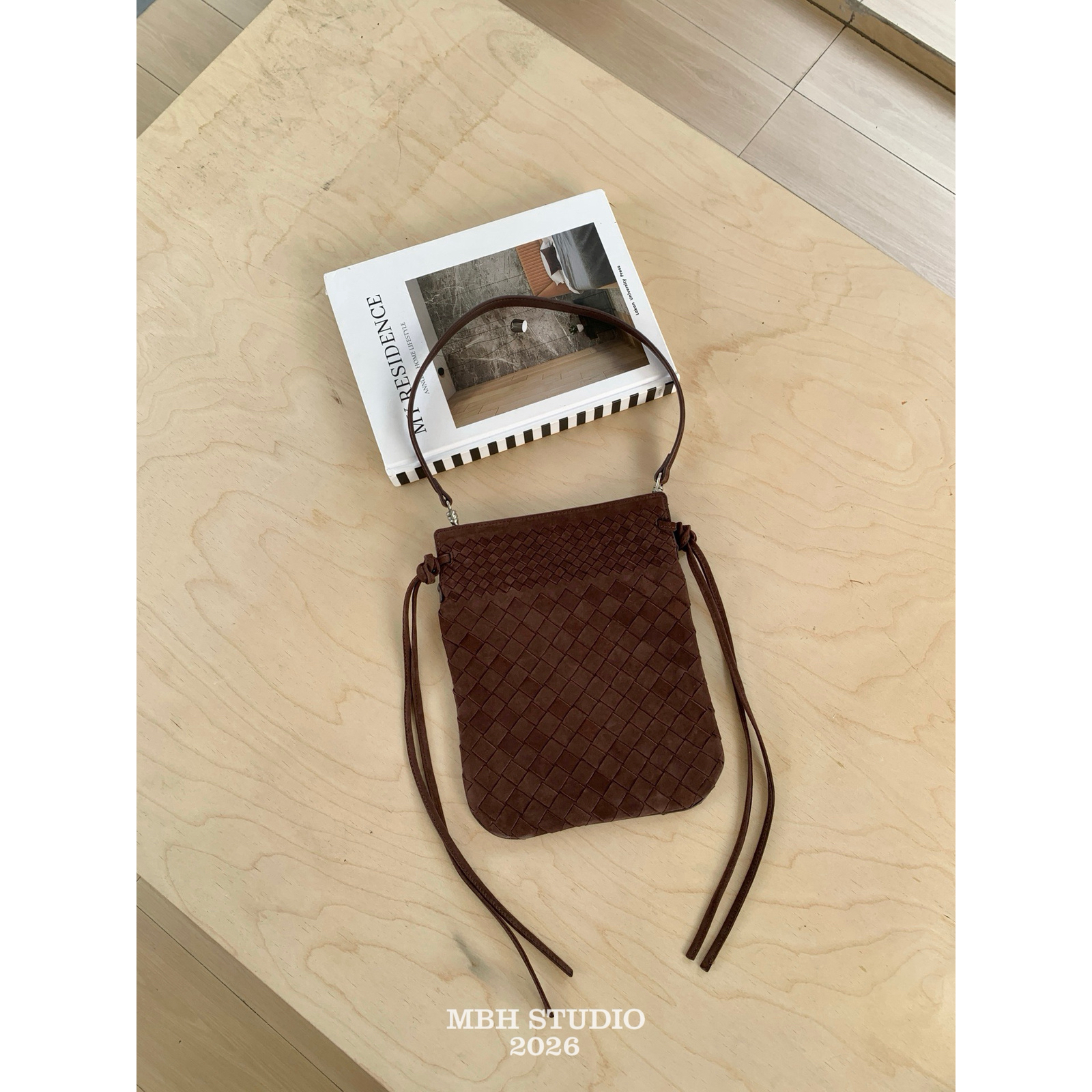 MBH Handmade Woven Large Phone Bag Vintage Matte Leather Shoulder Bag - Image 5